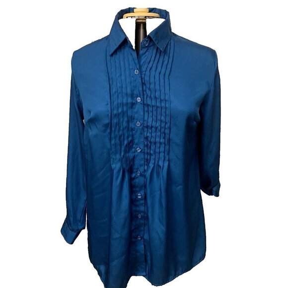 White Stag. Size XL (16/18). Pin Tucks. Long Sleeve. Roll Tab Cuff. B95. - Picture 1 of 7